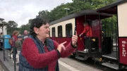 Für Regina steht eine Fahrt mit der Lok "Molli" bevor.