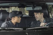 Sonja Percy (Shalita Grant, l.) und Christopher LaSalle (Lucas Black, r.) ermitteln den Mord eines Navy-Captains ...
