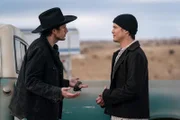 Michael Guerin (Michael Vlamis, l.); Alex Manes (Tyler Blackburn, r.)
