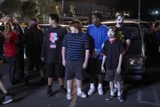 (v.l.n.r.) Eddie Huang (Hudson Yang); Trent (Trevor Larcom); Walter (Prophet Bolden); Barefoot Dave (Evan Hannemann); Brian (Dash Williams)