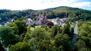 Das Benediktinerkloster Maria Laach - direkt neben dem Laacher See gelegen.