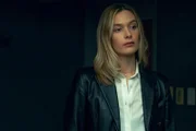 Samantha (Rachel Keller)