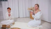 Heike (r.) gibt es Kraft, wenn sie ihre Verzweiflung nicht schwanger zu werden, mit anderen Frauen teilen kann, zum Beispiel bei einem Wunschkreis.