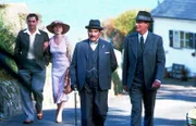 David Suchet (Hercules Poirot), Hugh Fraser (Hastings).