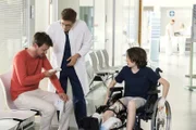 Antons Physiotherapeut Uli Freidank hustet plötzlich Blut, Elias ist zur Stelle.