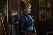 Cynthia Nixon als Ada Brook