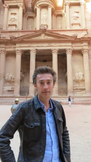 Dallas Campbell, Petra