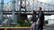 (l-r) Jaimie Alexander als Jane Doe, Sullivan Stapleton als Kurt Weller