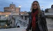 Ponte Sant'Angelo, Rom, Italien - Suzannah Lipscomb an der Engelsbrücke, Rom.