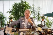 Uwe Ochsenknecht hält als egozentrischer Bürgermeister Markus Seider die Geschicke des Dorfes Smeilingen in der Hand. In den sechs Folgen der Sketch-Comedy treffen hier unterschiedlichste Charaktere aufeinander.