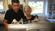 Tobias and Tina are working on a Soviet jet aircraft with passion and instinct.