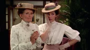 Hetty King (Jackie Burroughs), Olivia Dale (Mag Ruffman) (v.l.)