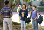 L-R: Mary Cooper (Zoe Perry) und Sam (Taylor Spreitler)