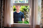 Sheldon Cooper (Iain Armitage)
