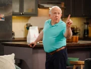 Phil (Leslie Jordan)