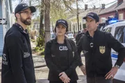 Brauchen einen Plan um Geiseln zu befreien: Sebastian Lund, Tammy Gregorio und Christopher LaSalle ...