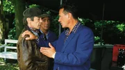 Dahlbeck (Manfred Lehmann, r.) der Besitzer des Gewinnerpferdes "Glücksfee", fordert von seinem Pferde-Pfleger Gerlitz (Achim Grubel, M.) und dem Pferde-Trainer (Marquard Bohm) absolutes Stillschweigen. Hat er etwas zu verbergen?