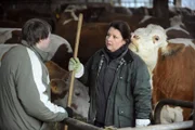 Monika (Christine Reimer) muss mit Schrecken erfahren, dass sie ohne ihren Hilfsarbeiter Pavel auskommen muss.