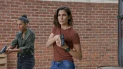 Special Agent Nicole Dechamps (Marsha Thomason, l.); Special Agent Kensi Blye (Daniela Ruah, r.)