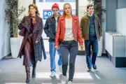 v.li.: Sophie Peschek (Caroline Frank), Konrad Peschek (Nils Arztmann), Penny Lanz (Lilian Klebow), Christian Peschek (Markus Meyer)