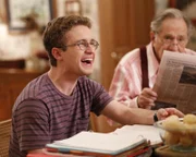 L-R: Adam Goldberg (Sean Giambrone) and Albert 'Pops' Solomon (George Segal)
