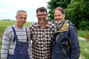 Tarik Rose mit Hofbesitzer Matthias Ruoff (rechts) und Gemüseexperte Dreyer (links).