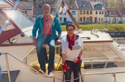 Joseph Groß und Barbara Dechant auf ihrem Boot auf der Saale in Bernburg.
