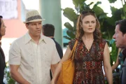 Booth (David Boreanaz) und Booth (Emily Deschanel) nutzen ihre Flitterwochen in Argentinien, um dem dortigen Inspector, der ein großer Fan von Brennan ist, bei der Aufklärung eines Mordes zu helfen.