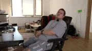 Jean steht in den Startlöchern für seine neue Ausbildung. Zieht er das Ganze diesmal durch?