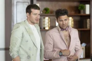 Evan "Buck" Buckley (Oliver Stark, l.); Eddie Diaz (Ryan Guzman, r.)