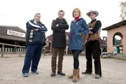 Mord in der Westernstadt - von links: Ollie (Christoph Hagen Dittmann), Paul Kleinert (Felix Eitner), Klara (Wolke Hegenbarth) und Jonas (Jan Niklas Berg) ermitteln.