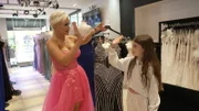 Daniela und ihre Tochter beim Shoppen