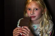 Little girl (Yolanda Schlagintweit)