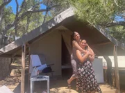 Michaela und Monika(r.)