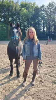 Jenny Wild und Bailey