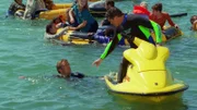 Cody Madison (David Chokachi, l.); Mitch Buchannon (David Hasselhoff, r.)