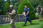Supervisory Special Agent Jess LaCroix (Julian McMahon, Mitte)