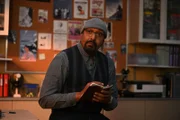 Alec Mercer (Jesse L. Martin)