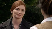 Die Regionalleiterin Caroline Cowan (Brigid Brannagh) will so schnell wie möglich die nächste Filiale der Kaufhauskette 'Value-More' in einer Kleinstadt eröffnen. Selbst ein scheinbar verseuchter Boden, kann die gewiefte Geschäftsfrau nicht aufhalten.