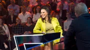Moderatorin Esther Sedlaczek.