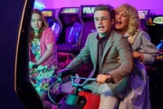 L-R: Brea Bee (Sadie Stanley), Adam Goldberg (Sean Giambrone), Beverly Goldberg (Wendi McLendon-Covey).