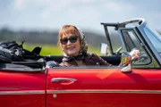 Susan Ryeland (Lesley Manville)