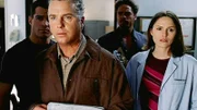 Nick, Gil, Warrick und Sara bekommen Besuch vom FBI.