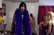 Roman DeBeers (Martin Starr)