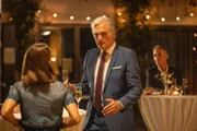 Eigentlich ist alles klar: Caro (Maike Johanna Reuter) wird mit Johann nach Hamburg gehen. Aber dann wirbelt Mathis Caros Leben durcheinander. Wird sie den Job bei Aurich (Walter Sittler) annehmen?