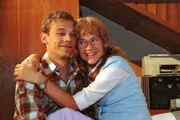 Verliebt: Jürgen (Oliver Bokern, l.) und Lisa (Alexandra Neldel, r.).