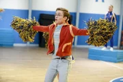 Adam F. Goldberg (Sean Giambrone).