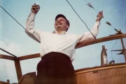 Die Hinterlassenschaft des Bruno Stefanini. Bruno Stefanini auf seinem Schiff.