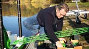 Dominikus Pfeiffer is constructing an offshore platform with a swiveling crane and four lifting legs.