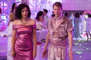 Judy Gemstone (Edi Patterson) und BJ (Tim Baltz)